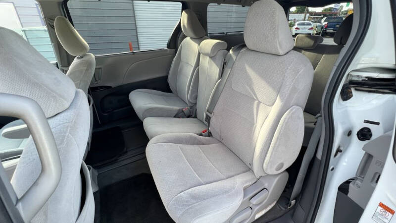 2015 Toyota Sienna