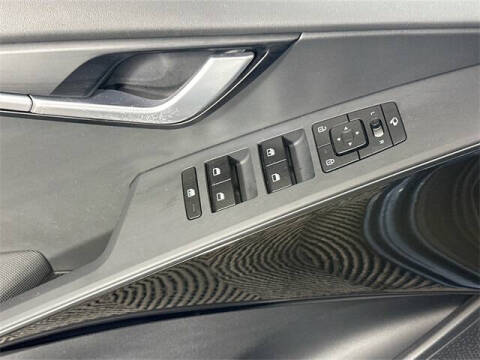 2023 Kia Niro EX Touring