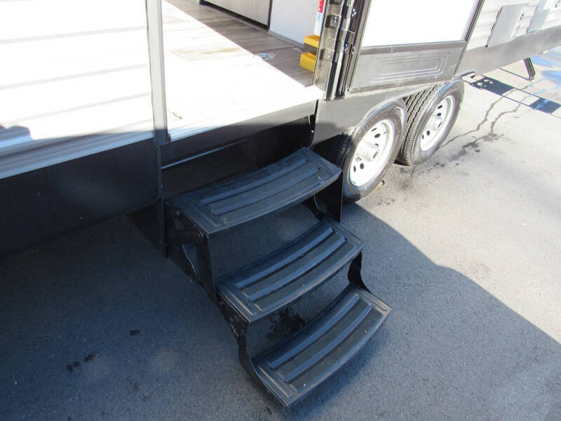 2022 Coleman keystone