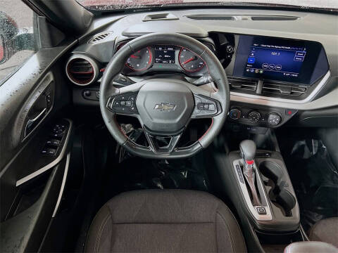 2024 Chevrolet Trax RS