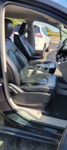 2017 Chrysler Pacifica Touring-L