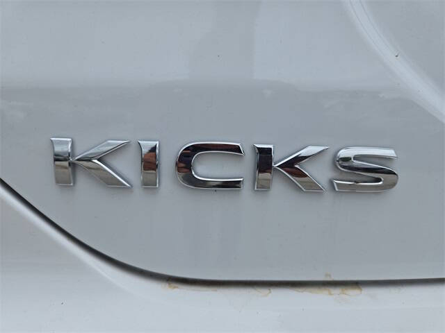 2025 Nissan Kicks Play S