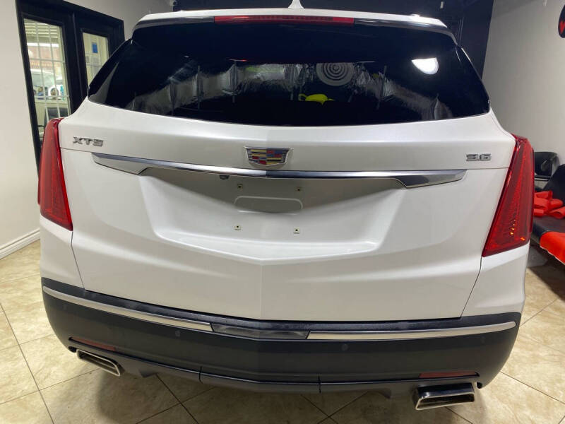 2017 Cadillac XT5