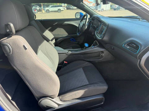 2021 Dodge Challenger SXT