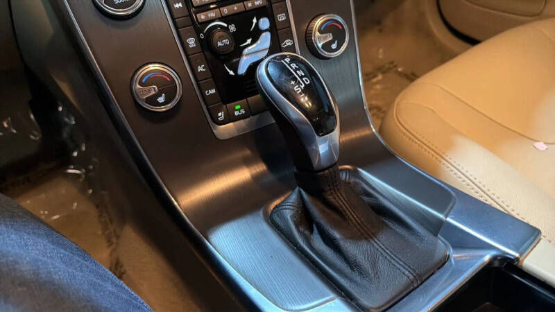 2015 Volvo S60 T5 Premier