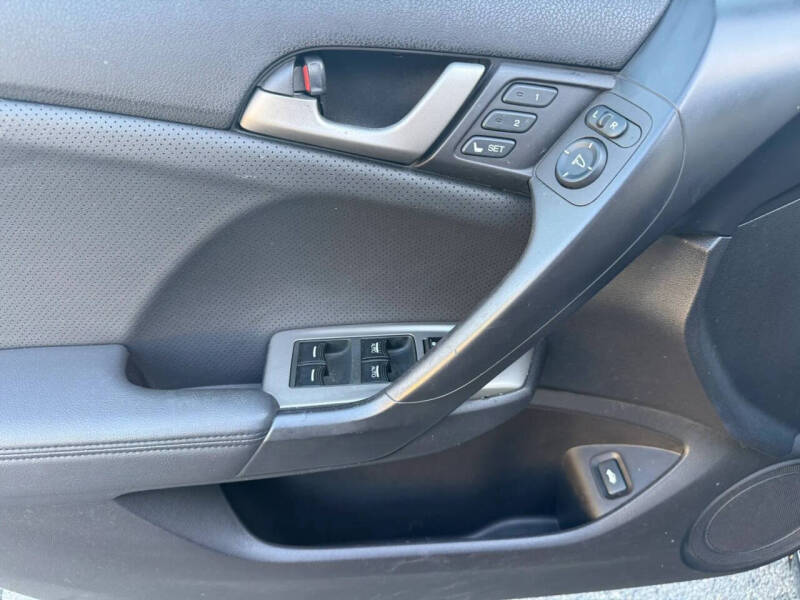 2010 Acura TSX V-6 w/Tech