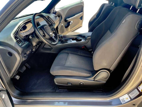 2016 Dodge Challenger SXT