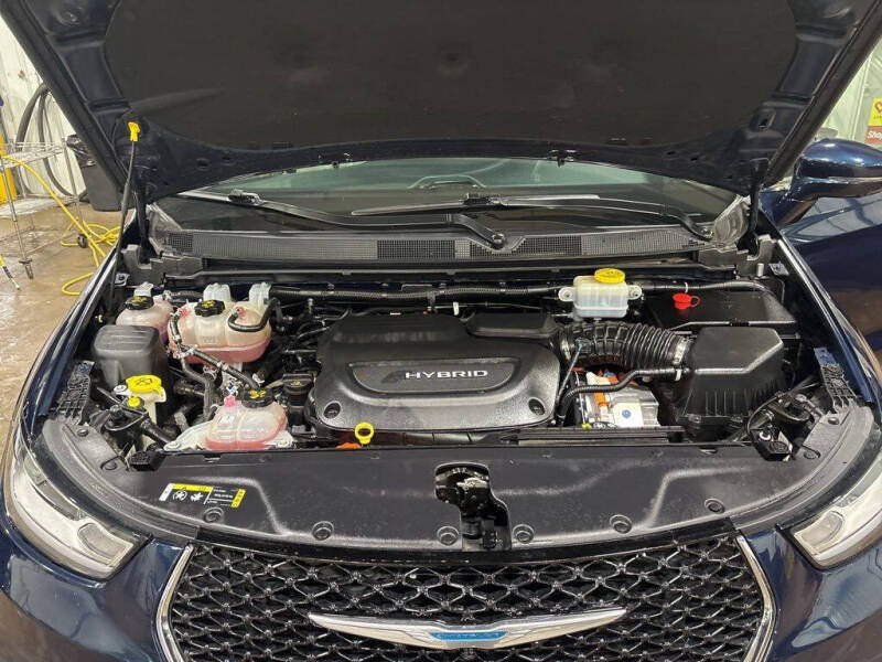 2021 Chrysler Pacifica Hybrid Touring L