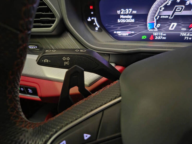 2020 Lamborghini Urus