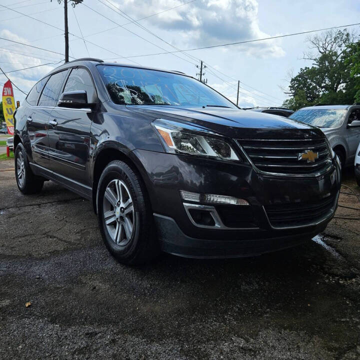 2015 Chevrolet Traverse 2LT's photo