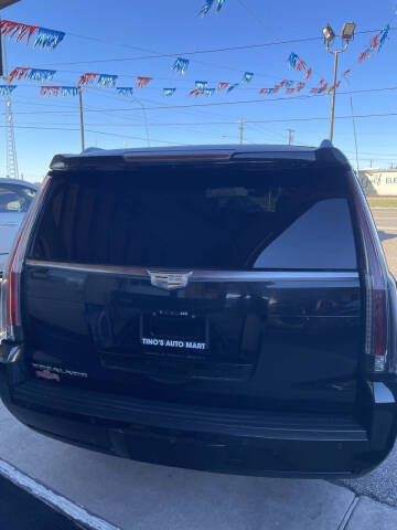 2017 Cadillac Escalade ESV Luxury