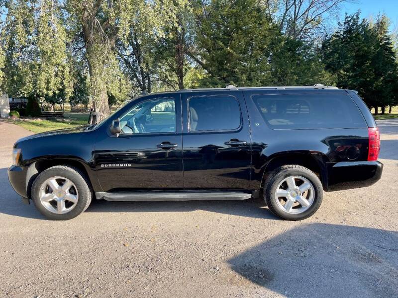 2013 Chevrolet Suburban for sale at Iowa Auto Sales, Inc in Sioux City IA