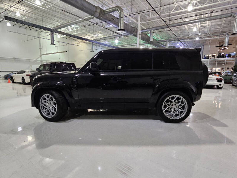 2024 Land Rover Defender 110