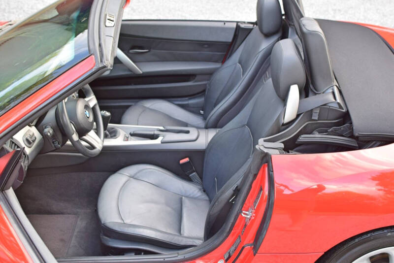 2003 BMW Z4 2.5i