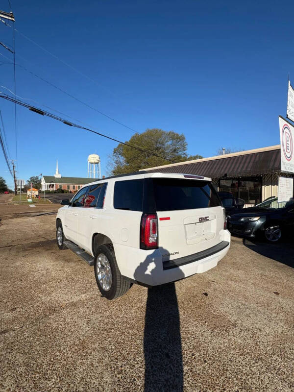 2017 GMC Yukon SLT