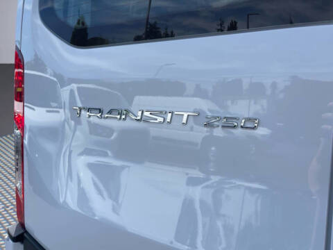 2025 Ford Transit