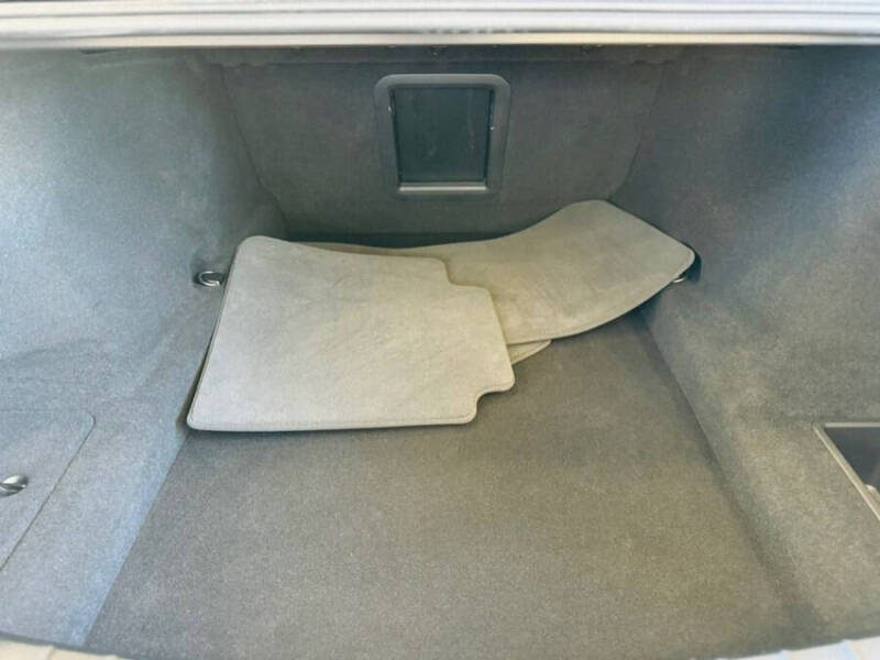 2023 BMW 7 Series 740i