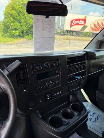 2023 Chevrolet Express 2500