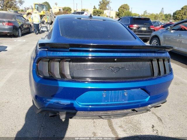 2022 Ford Mustang EcoBoost