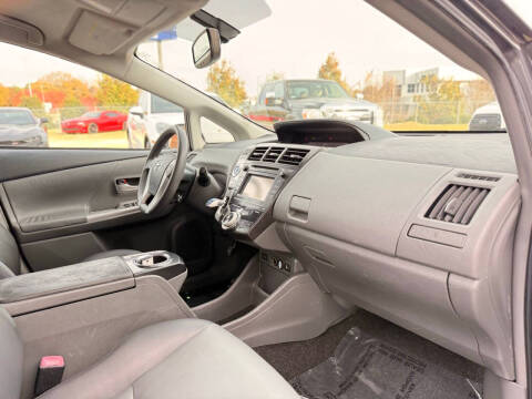 2012 Toyota Prius v Five