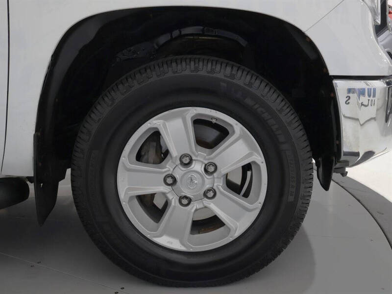 2017 Toyota Tundra SR5