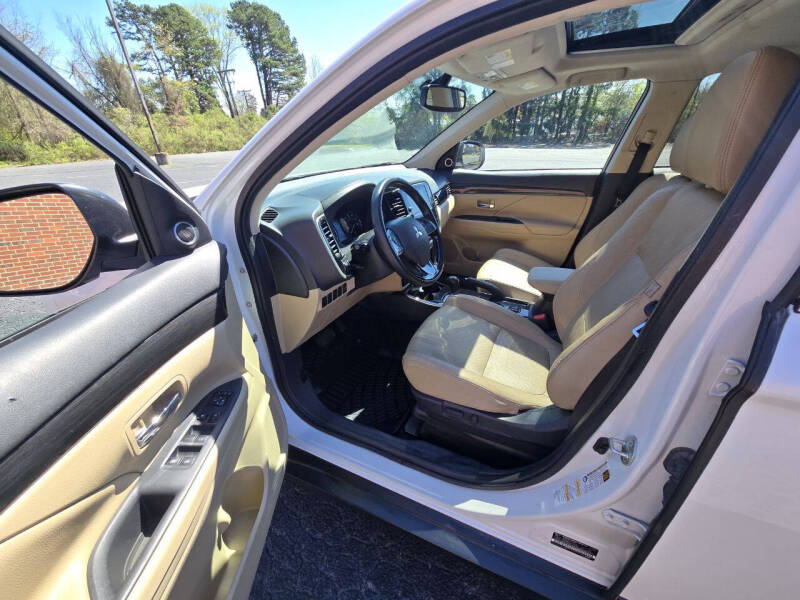 2018 Mitsubishi Outlander SE