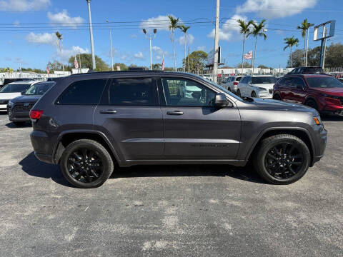 2017 Jeep Grand Cherokee Altitude