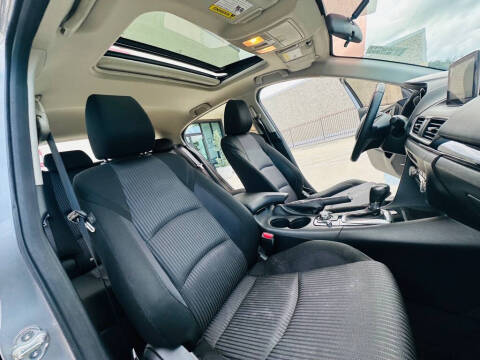 2015 Mazda MAZDA3 i Touring