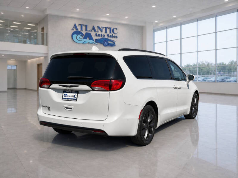 2020 Chrysler Pacifica Touring L Plus 35th Anniversary