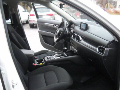 2017 Mazda CX-5 Sport