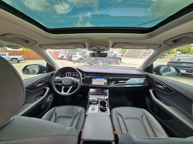 2022 Audi Q8 quattro Premium Plus 55 TFSI