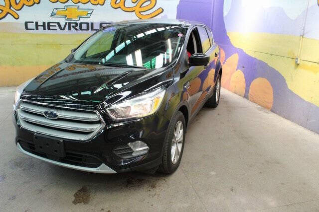 Used 2019 Ford Escape SE with VIN 1FMCU9GD3KUC13269 for sale in Grand Ledge, MI