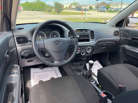 2009 Hyundai Accent SE