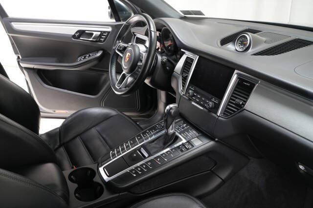 2018 Porsche Macan GTS