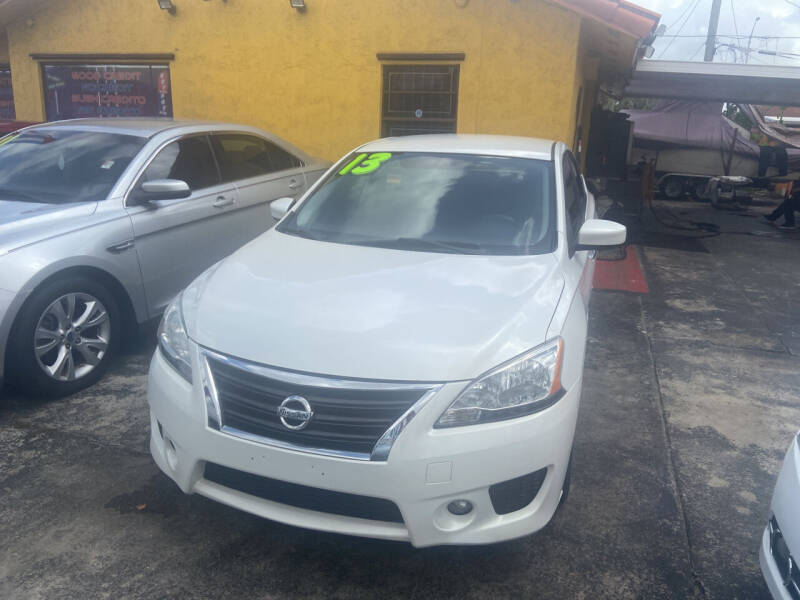 2013 Nissan Sentra for sale at Versalles Auto Sales in Hialeah FL