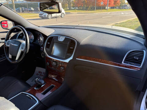 2012 Chrysler 300 Limited