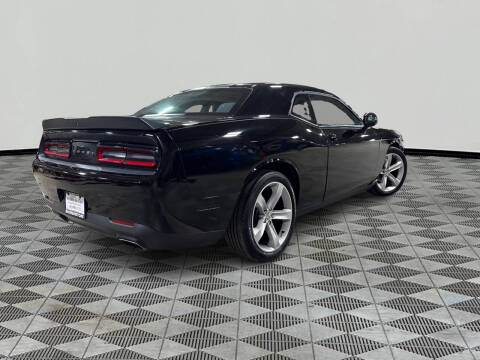 2017 Dodge Challenger SXT