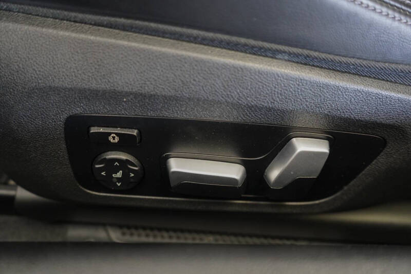 2022 BMW M8 Competition