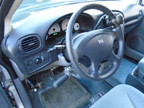 2005 Dodge Grand Caravan SE