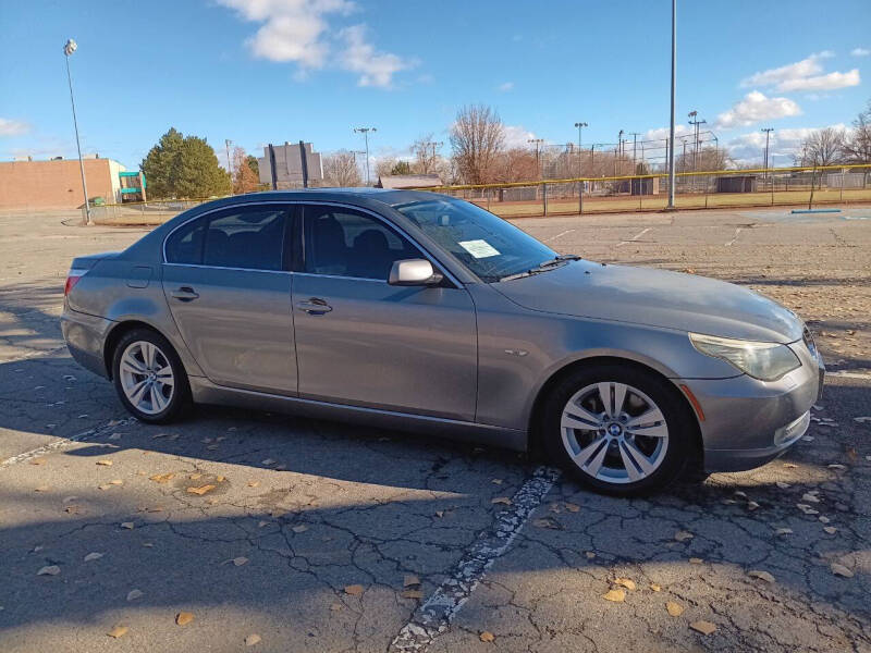 2010 BMW 5 Series 528i
