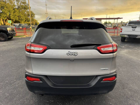 2018 Jeep Cherokee Latitude Plus