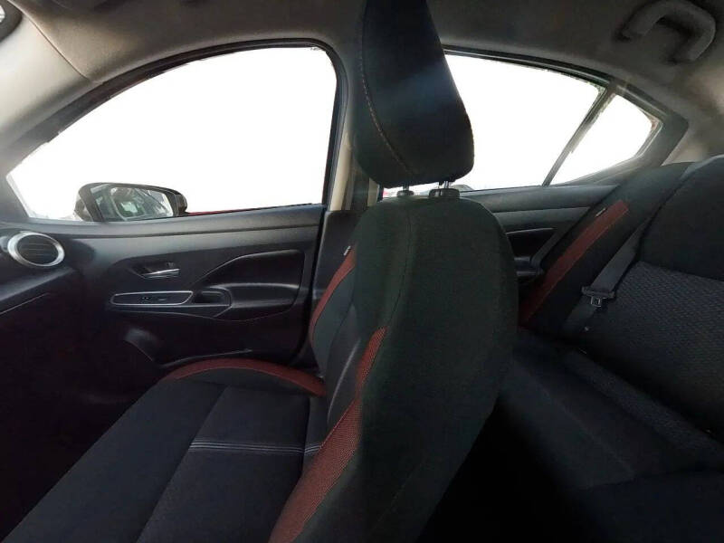 2024 Nissan Versa SR