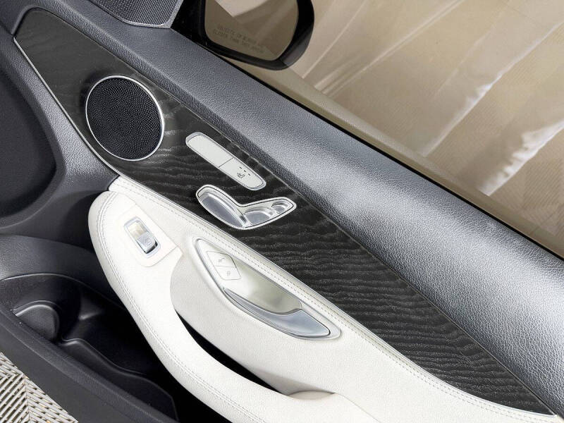 2016 Mercedes-Benz C-Class
