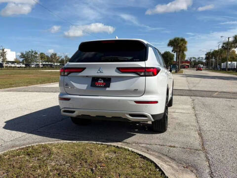 2024 Mitsubishi Outlander