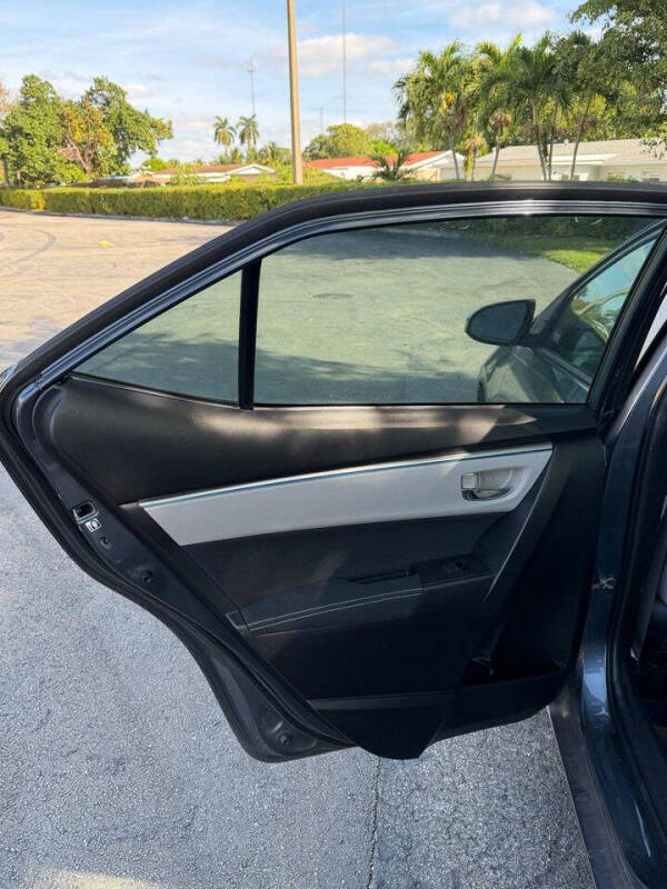 2015 Toyota Corolla LE