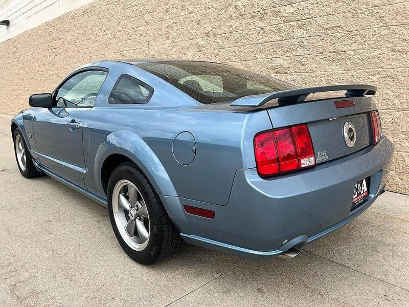2005 Ford Mustang