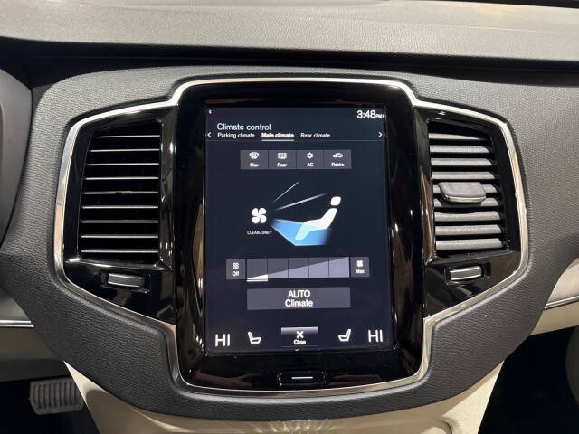 2022 Volvo XC90 T5 Momentum