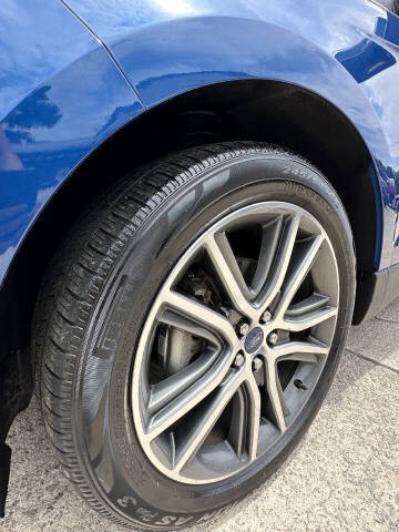 2020 Ford Edge Titanium