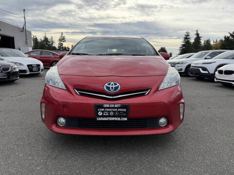 2013 Toyota Prius v Five