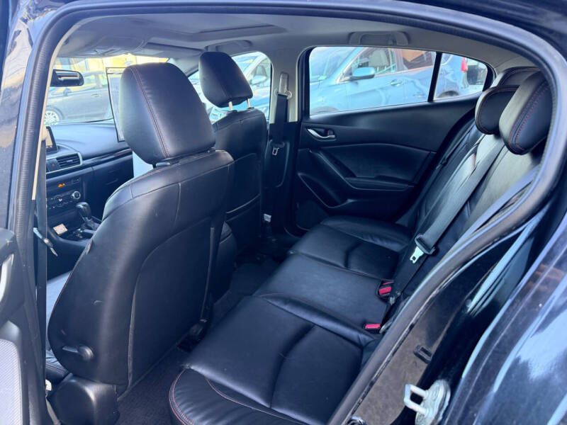 2015 Mazda MAZDA3 i Grand Touring